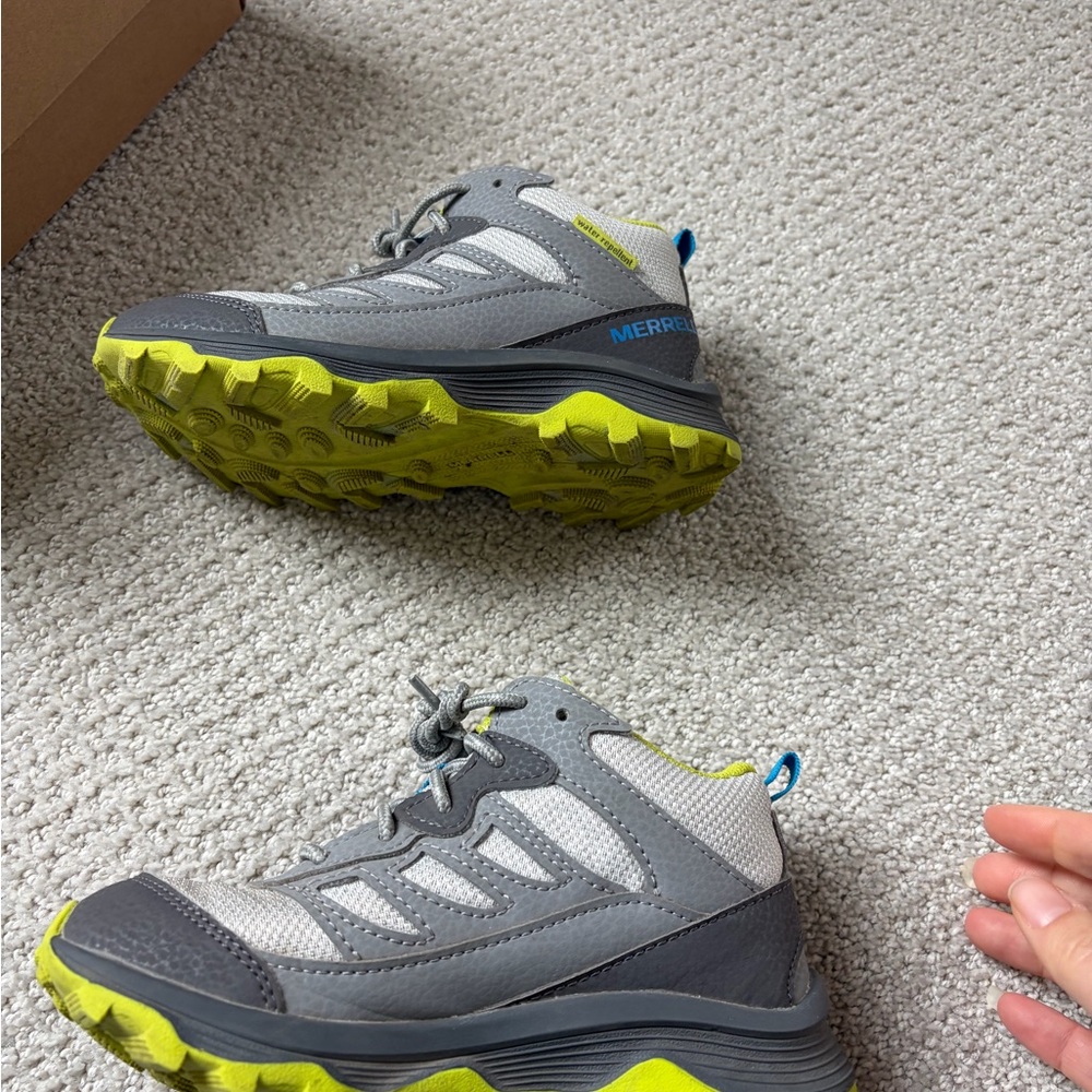 EUC Merrill green and gray boys speed strike 2 hiking boot - Picture 4 of 7